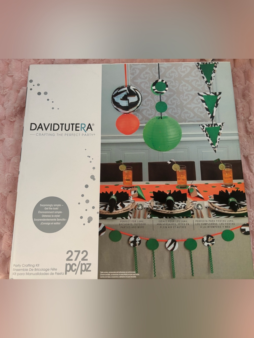 David Tutera Green and Orange Party Decor Set